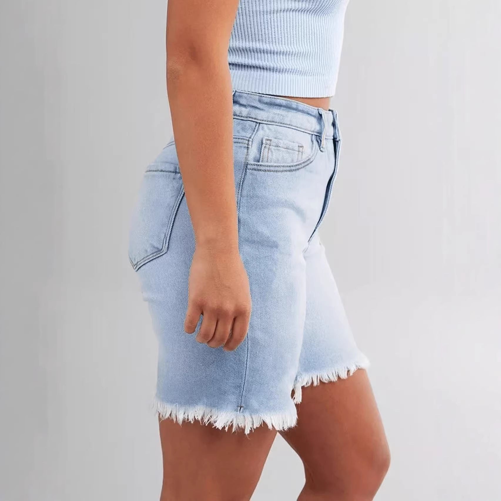 Comfortable Stylish And Relaxed-fit Denim Shorts