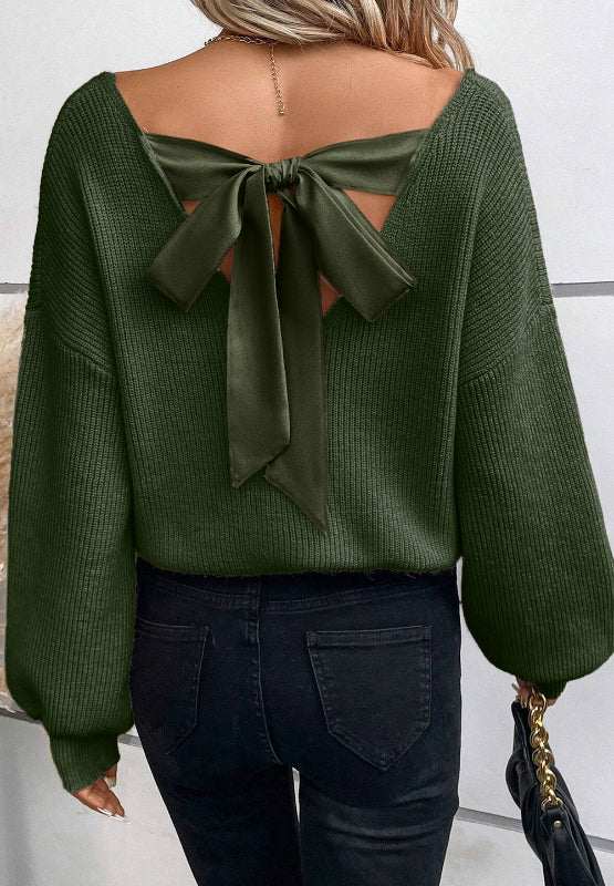 Tied back V-neck long sleeve sweater in green with bow detail.