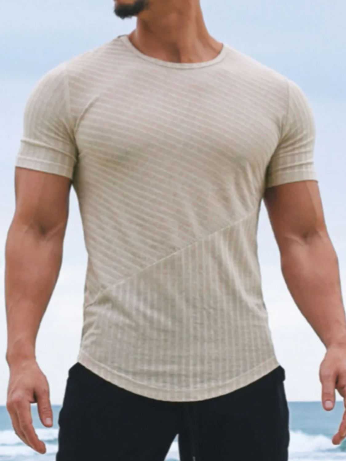 Men's round neck short sleeve striped t-shirt, stretchy polyester-cotton blend.