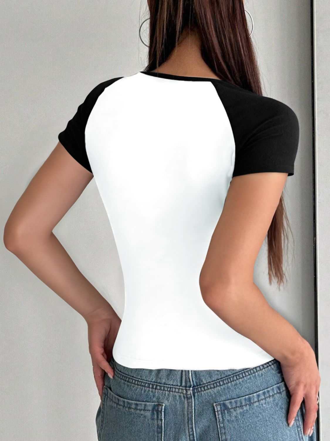 Devine Contrast Scoop Neck Short Sleeve T-Shirt in black and white, moderate stretch.