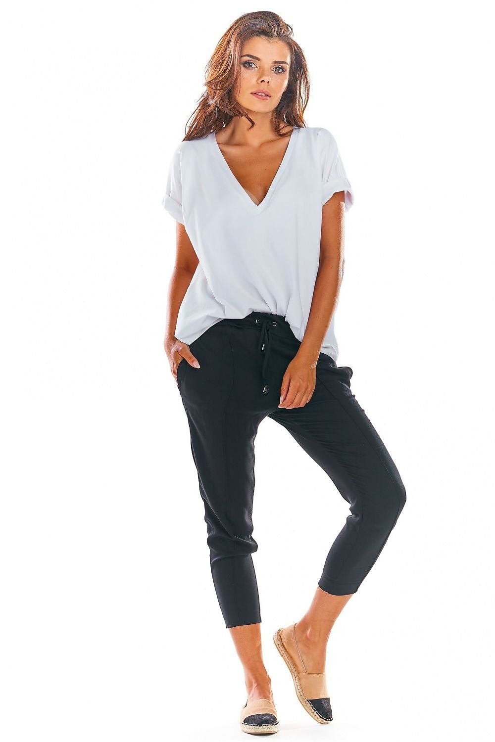 Women trousers model 144655 awama