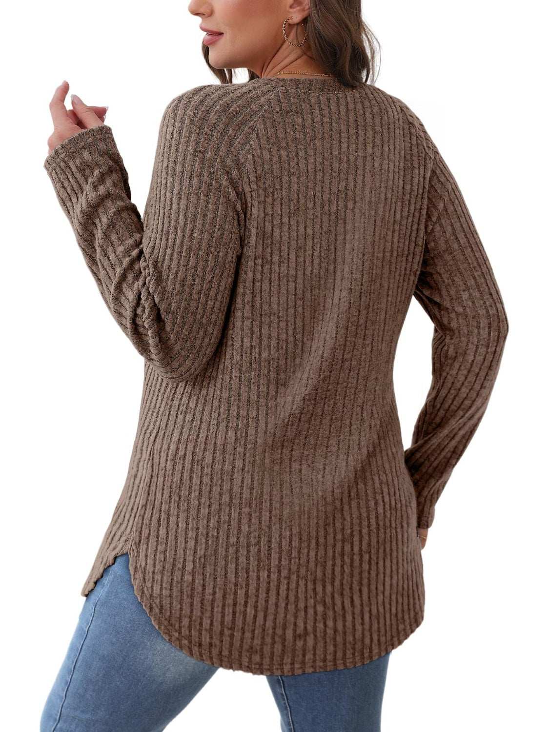 Round Neck Raglan Sleeve T-Shirt with Slit in Brown Ribbed Knit Fabric