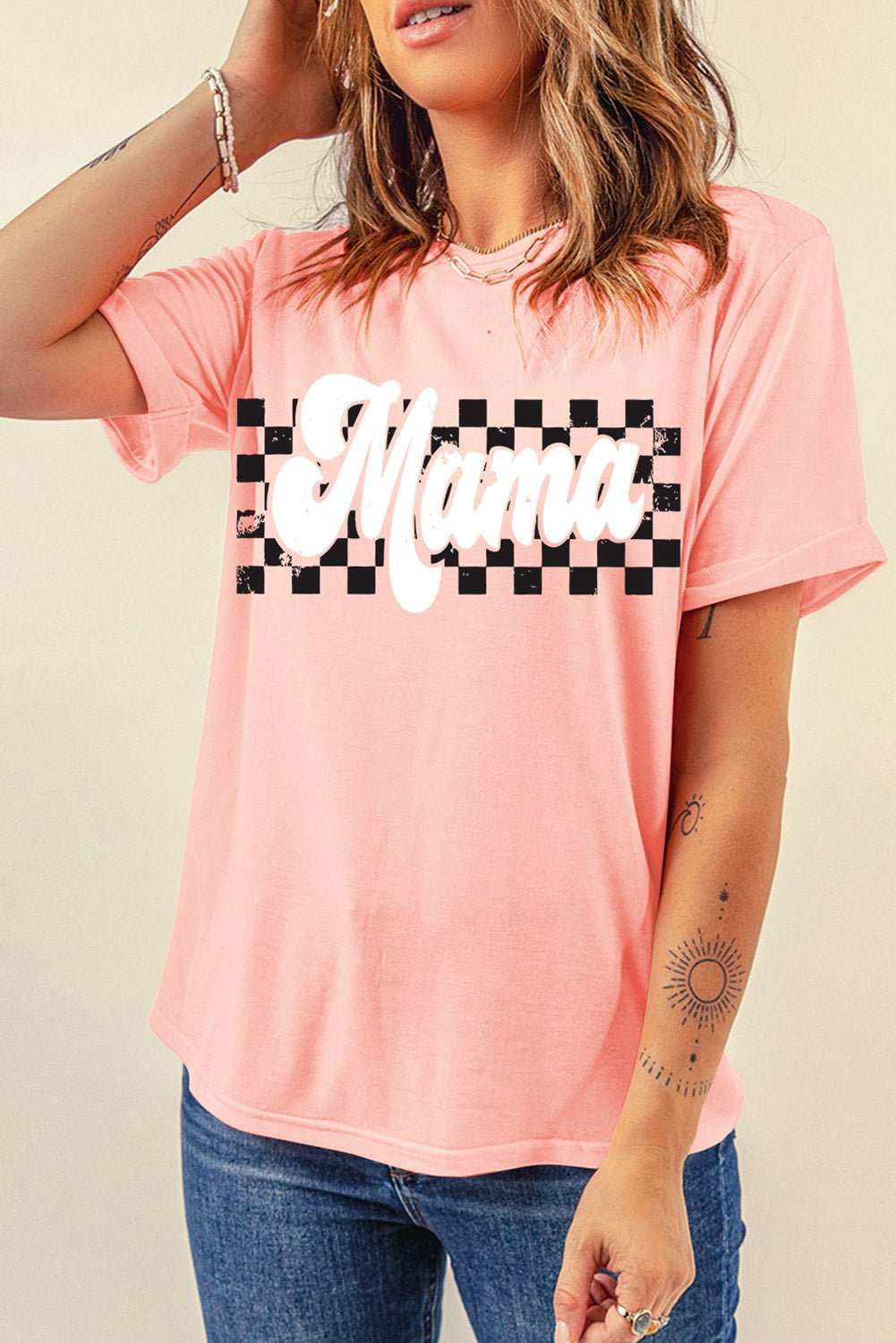MAMA Round Neck Short Sleeve T-Shirt in pink with "Mama" graphic print, basic style.