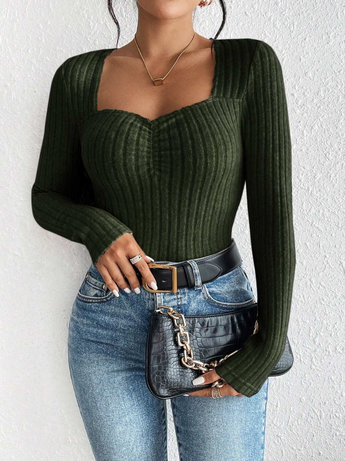 Honey ribbed long sleeve t-shirt in dark green, featuring basic style and slight stretch.