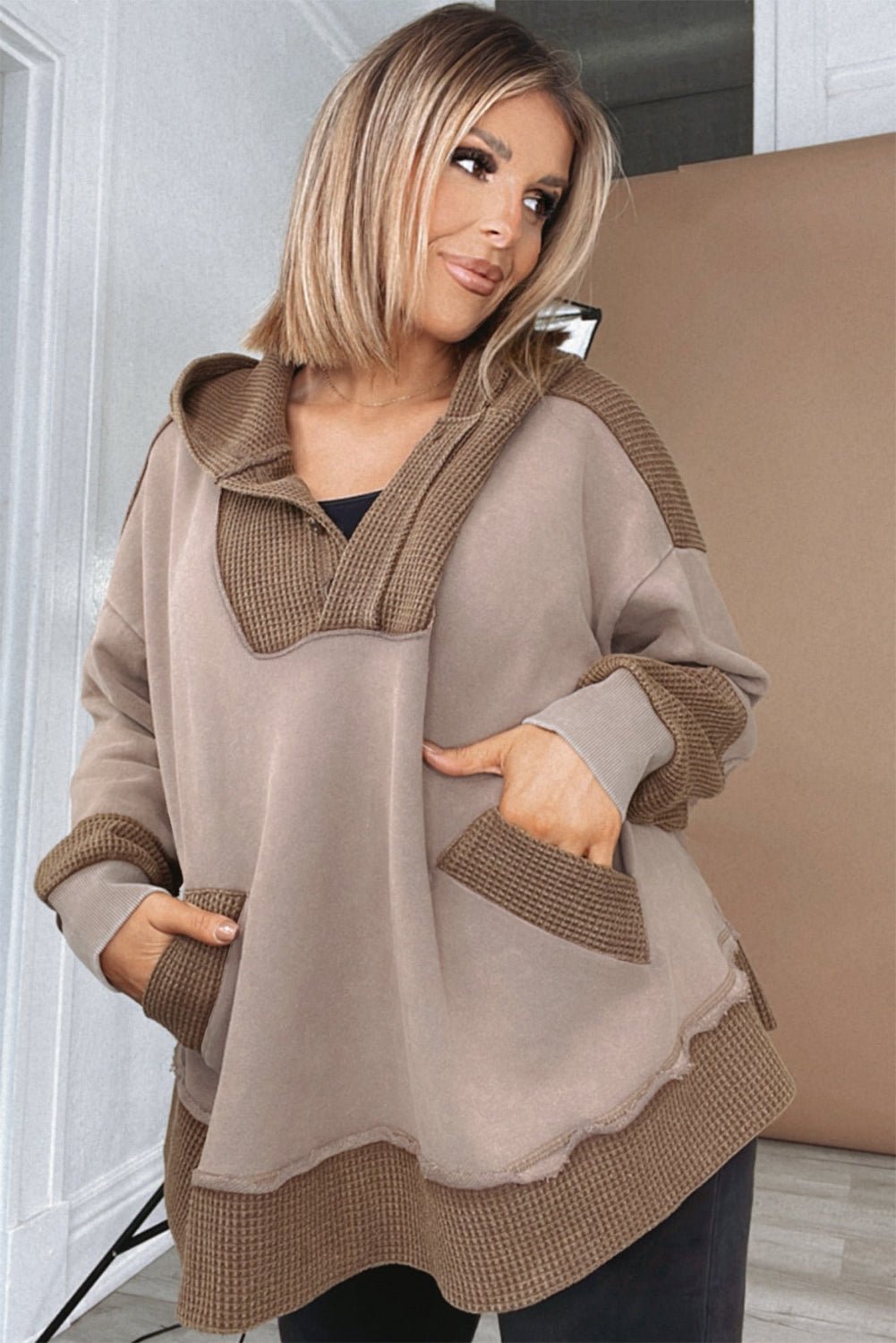 Goat Waffle Contrast Patchwork Plus Size Pocketed Hoodie