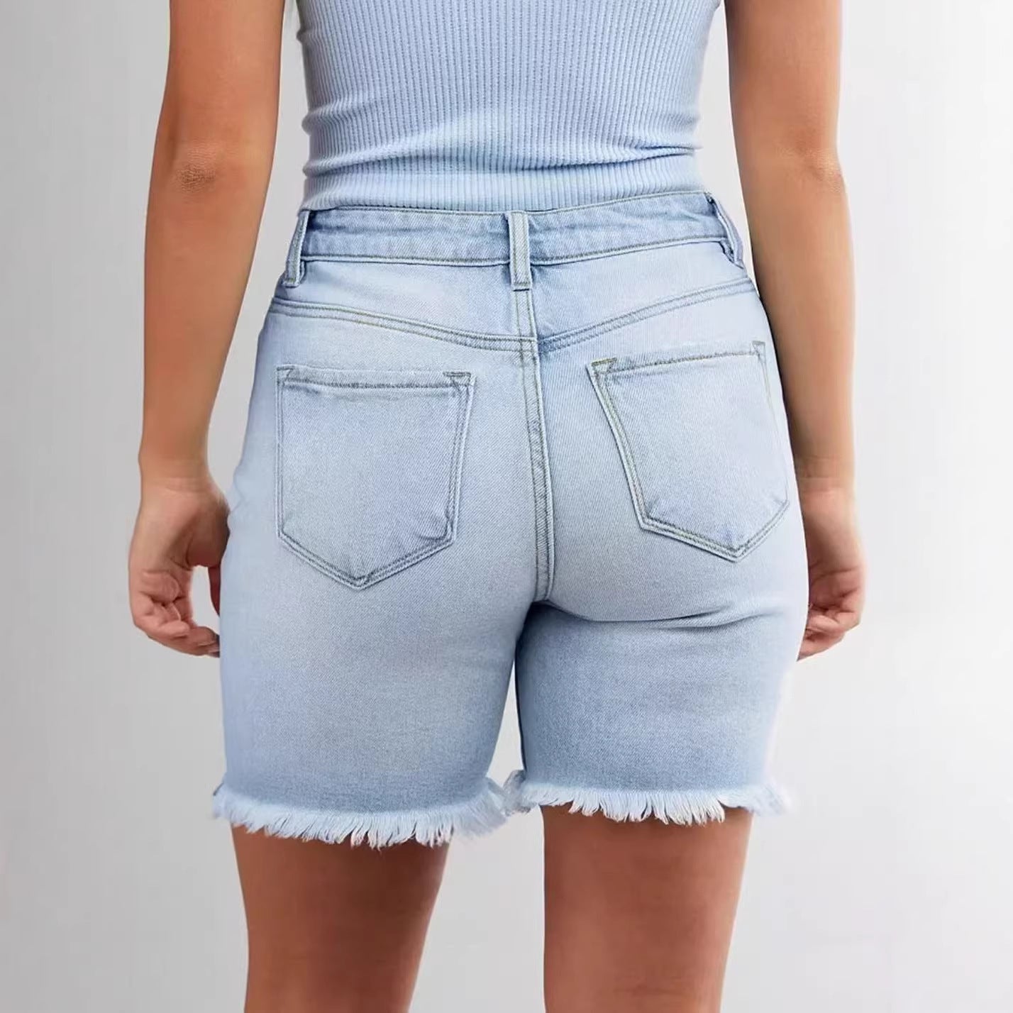 Comfortable Stylish And Relaxed-fit Denim Shorts