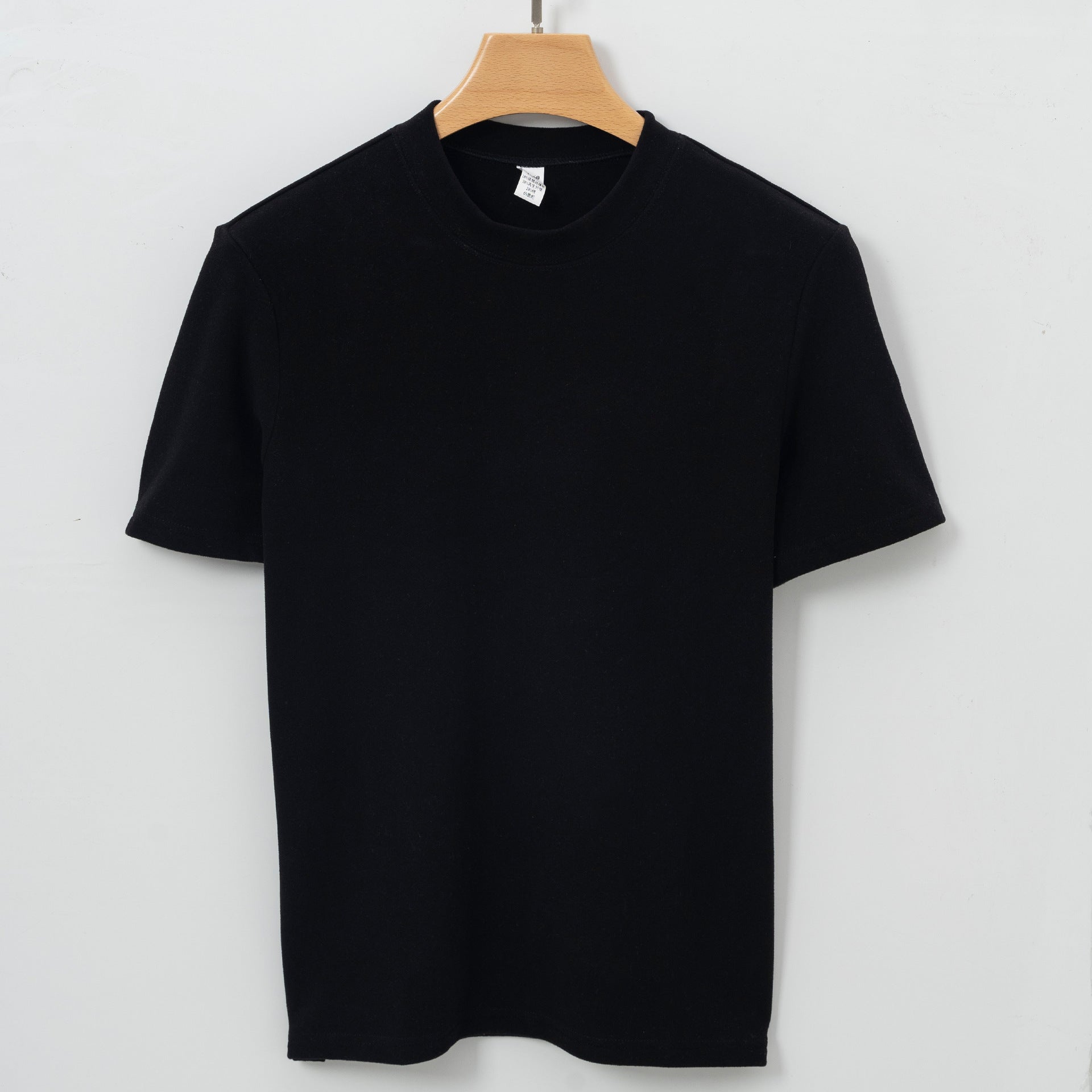 Men's Short T-shirt With A Crew Neck Made From Long-pile Fabric For Warmth