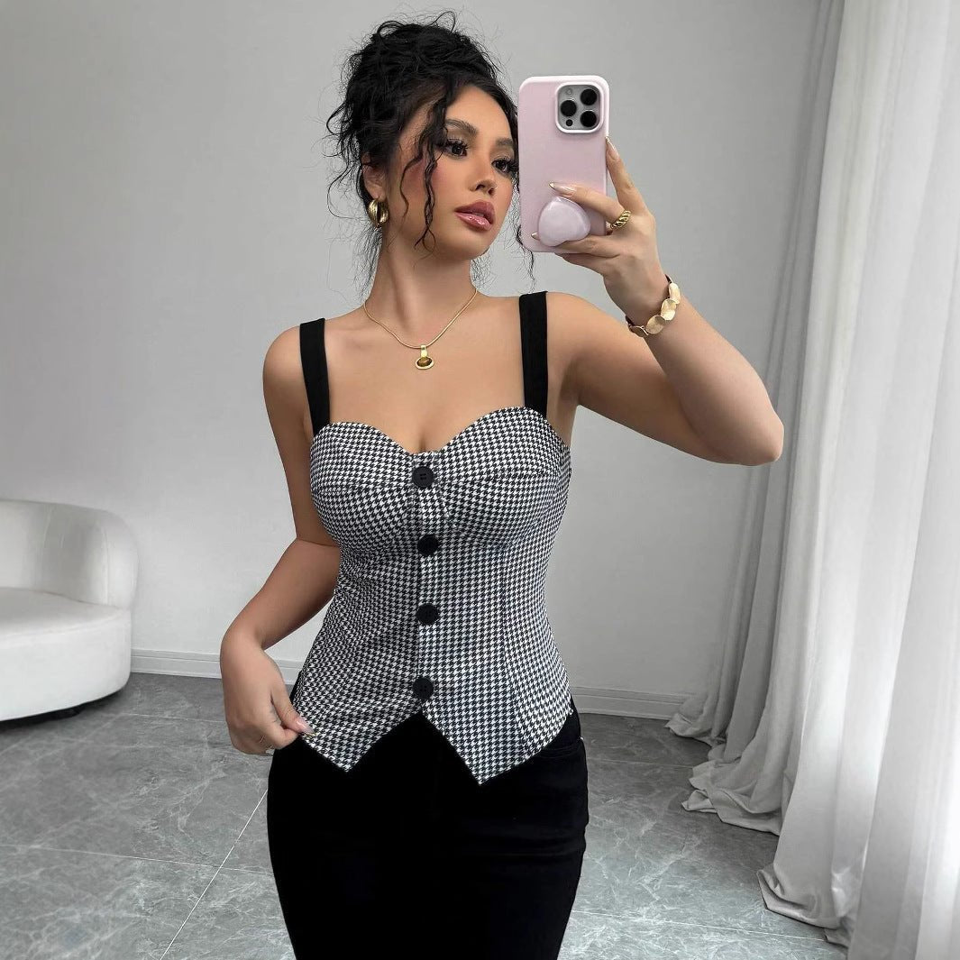 Figure-hugging Single-breasted Vest Adorned With A Mountain-pattern Design