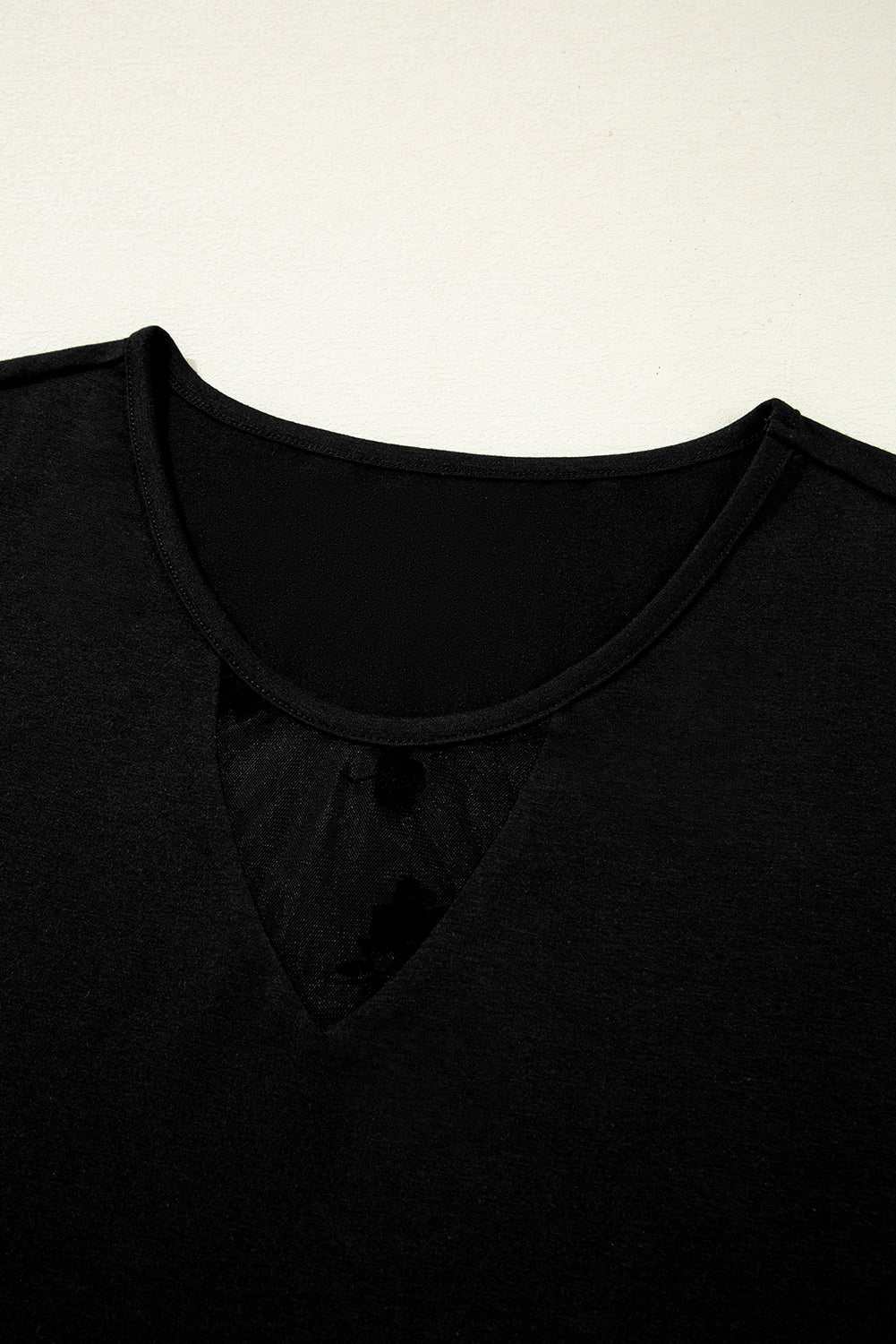 Black Floral Mesh Patchwork Loose V Neck Plus Size T Shirt